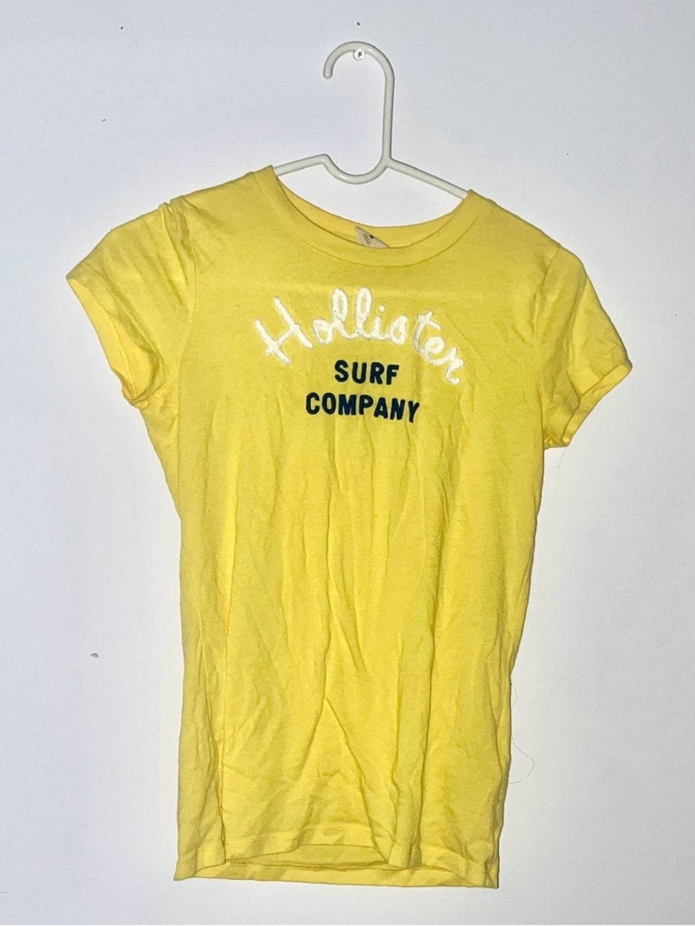 Vintage Y2K Yellow Hollister Surf Company Women’s Medium embroidered Top
